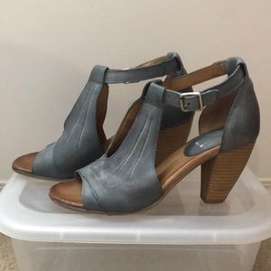 Miz Mooz heeled sandals. Gorgeous blue/grey in colour. Size 38.